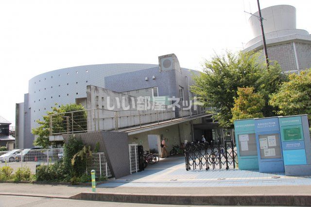 図書館　海老名市立有馬図書館（図書館）まで907m