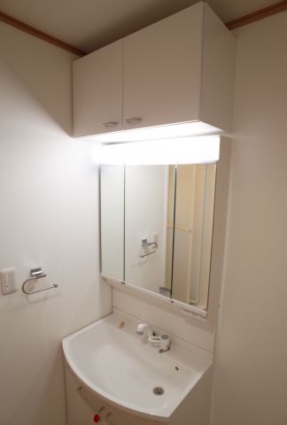 洗面設備　シャンプー＆ドレッサー