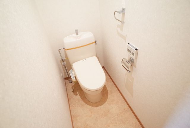 トイレ　ウォシュレット