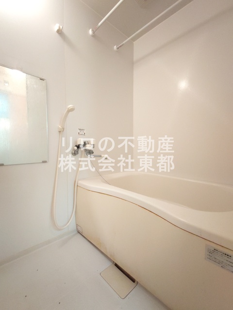 バス・シャワールーム　花粉・梅雨の時期にオススメの浴室乾燥機付きバスルームです♪