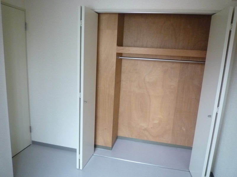 収納　※反転タイプの部屋の写真になります。
