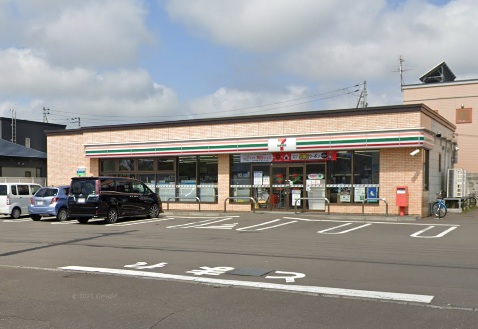 コンビニ　セブンイレブン恵庭和光町店（コンビニ）まで488m