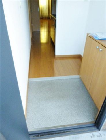 玄関　弊社は都内全域の物件をご紹介可能です！