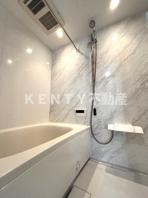 バス・シャワールーム　きれいなお風呂です