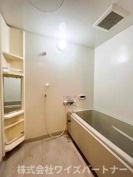 バス・シャワールーム　※同型タイプの為、現状優先