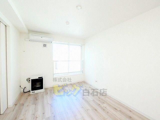 居室・リビング　広々リビングです♪