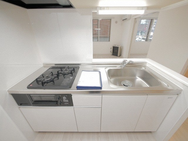 キッチン　☆人気の対面システムキッチンタイプです☆