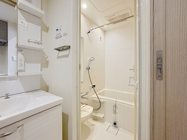 バス・シャワールーム