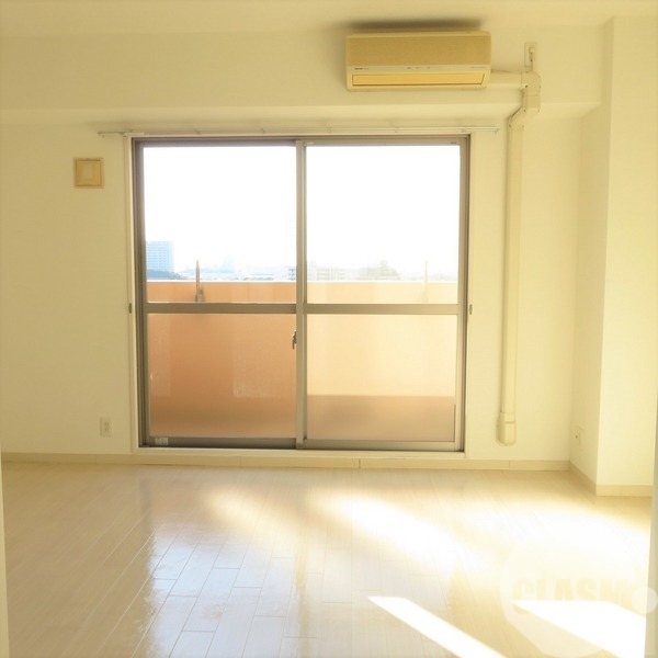 バルコニー　日当たりもいいバルコニー