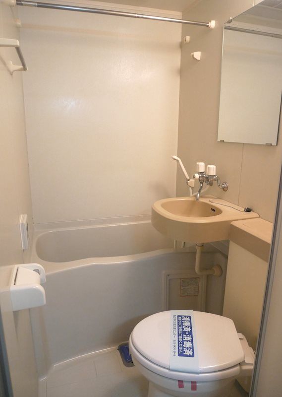 トイレ　キッチン