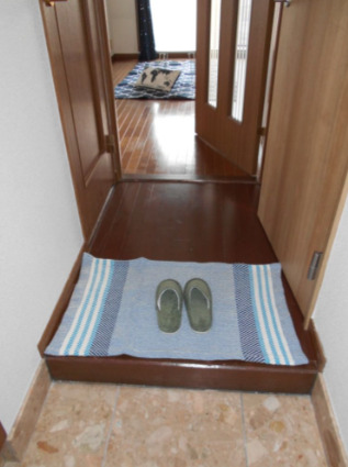 玄関　明るい玄関です