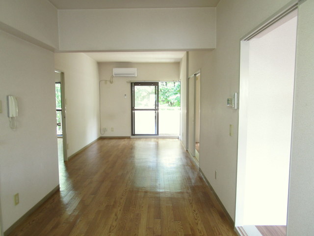 居室・リビング　東南向き3部屋の明るいお部屋