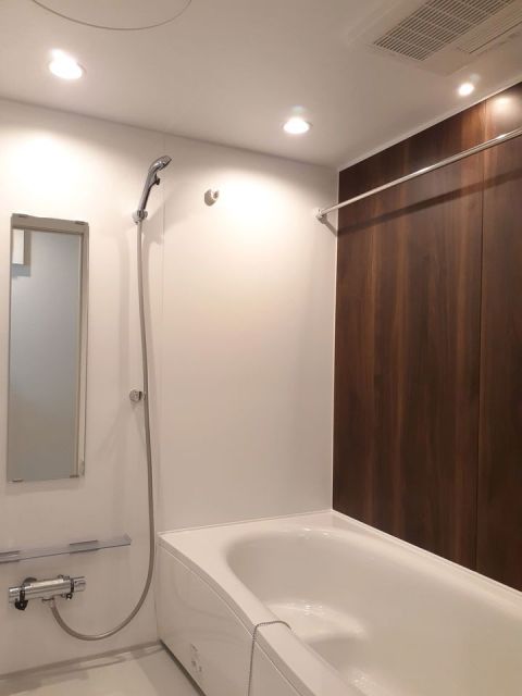 バス・シャワールーム