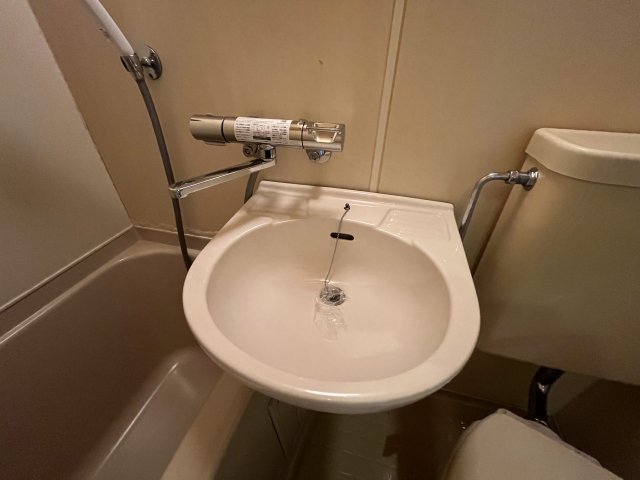 洗面設備　浴室内に洗面台があります！