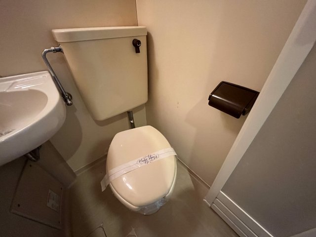 トイレ　浴室内にトイレがあります！