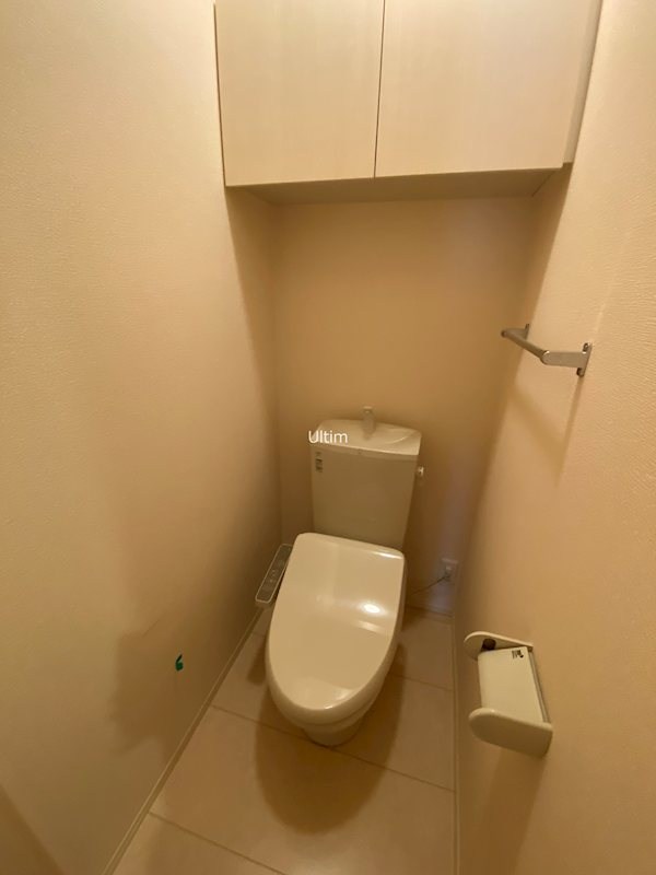 トイレ　※別のお部屋のお写真です。御参考までに。