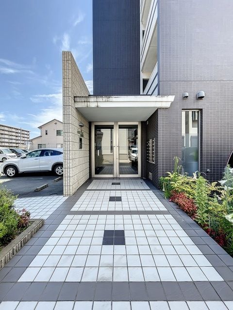 エントランス　エントランス