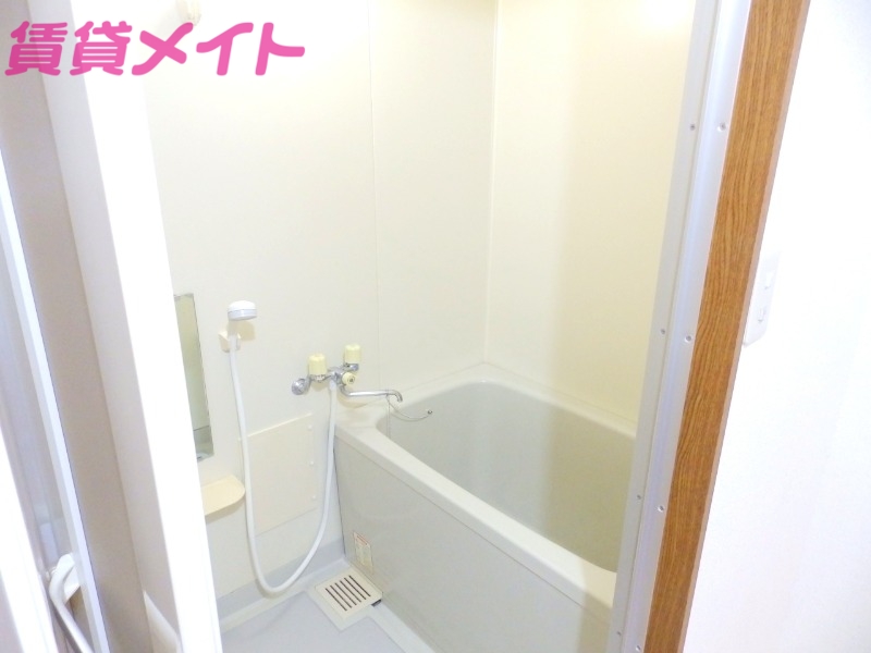 バス・シャワールーム　別部屋参考写真です