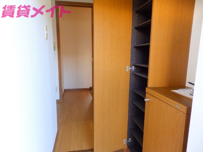 収納　別部屋参考写真です