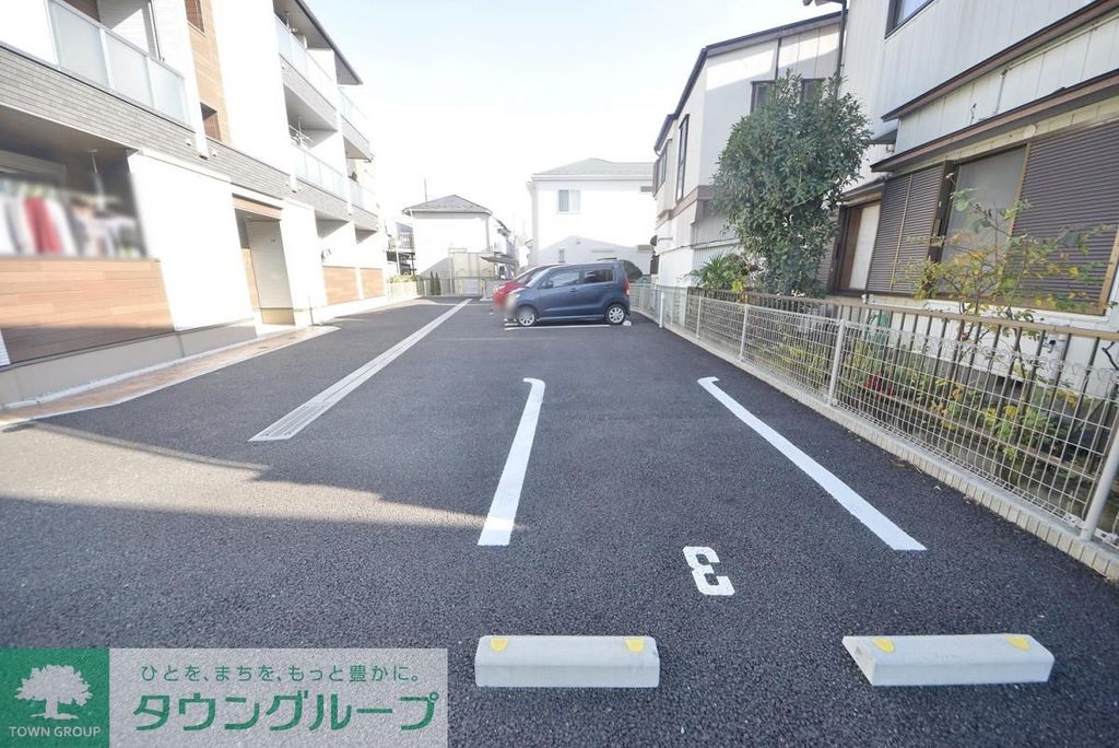 駐車場　駐車場