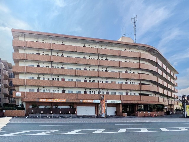 建物外観　【外観写真】エレベータあります。