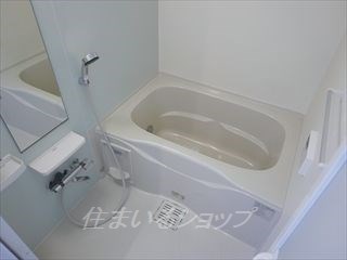 バス・シャワールーム　追い焚き・浴室暖房乾燥機あり