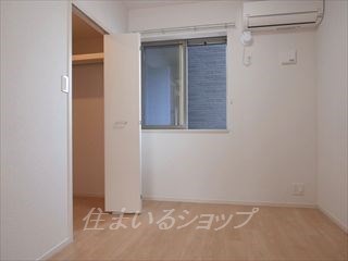 その他部屋・スペース　寝室にもエアコンあり