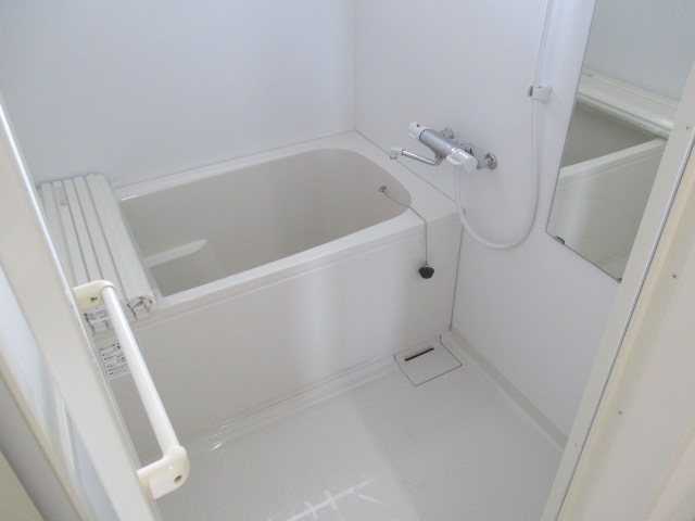 バス・シャワールーム　別部屋参考用写真