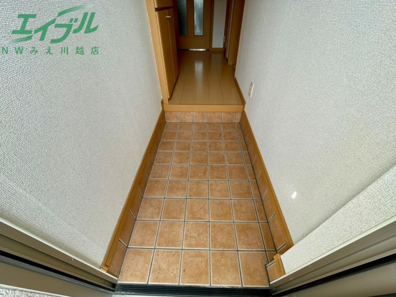 玄関　同型反転参考写真です