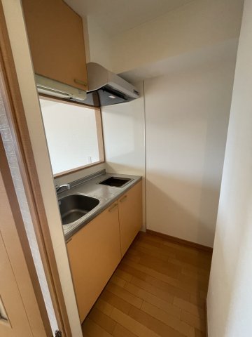 キッチン　(参考)同マンション同間取り他部屋の写真
