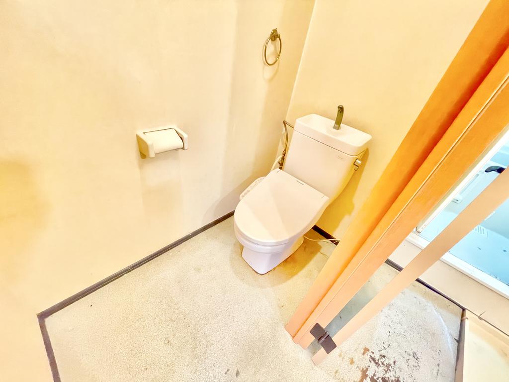 トイレ　※同物件別号室の写真