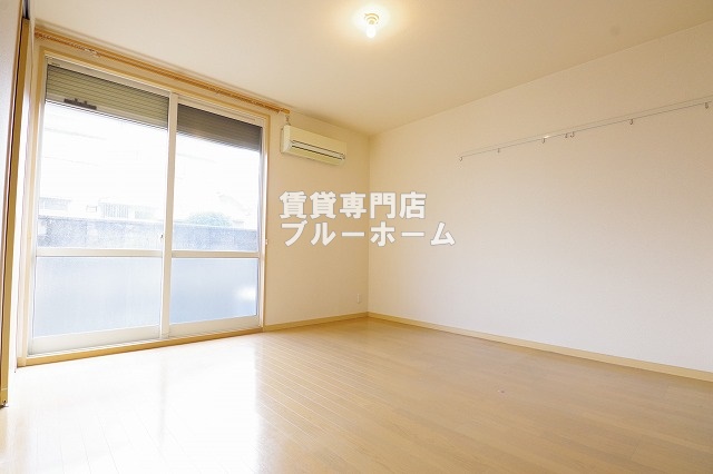その他部屋・スペース　日当たりのいい寝室！