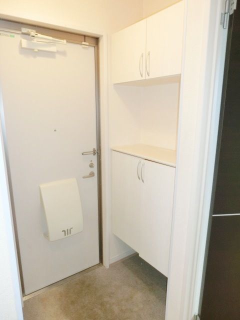 玄関　たっぷりシューズボックス