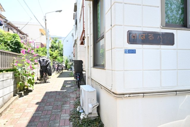 エントランス　清潔なエントランスです