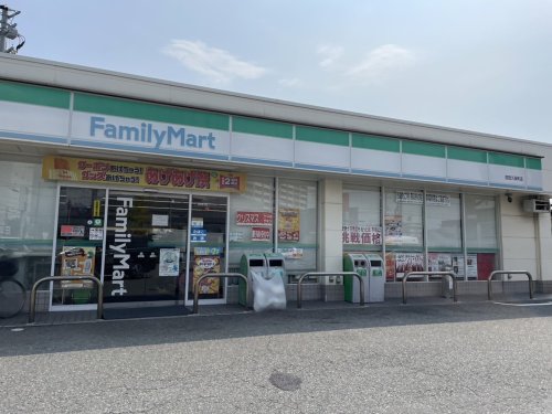 コンビニ　ファミリーマート 西宮久保町店（コンビニ）まで421m