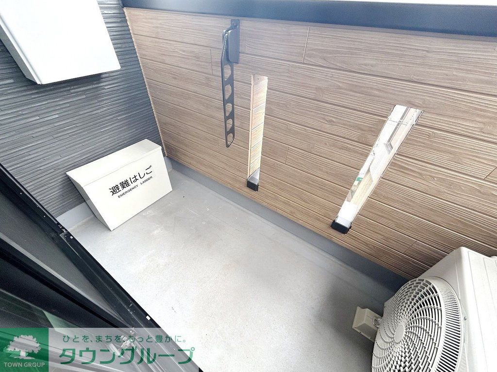 バルコニー　駐車場