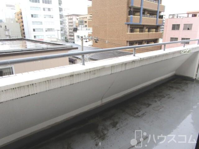 バルコニー　バルコニーも広々しています。