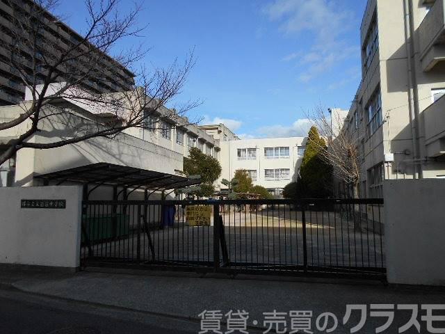 中学校　堺市立五箇荘中学校（中学校）まで1192m