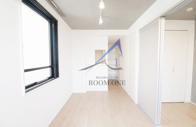 居室・リビング　洋室のお部屋です。