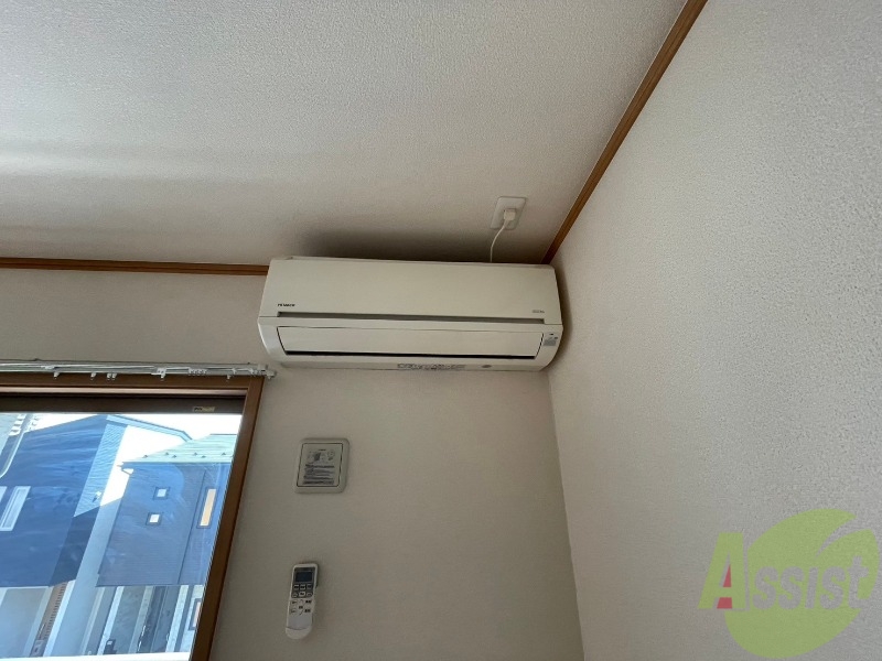 その他設備　こちらはエアコンになります。快適にお過ごし頂けそうです。