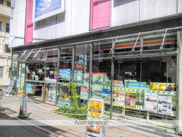コンビニ　セブンイレブンＬｕｚ大森店（コンビニ）まで130m
