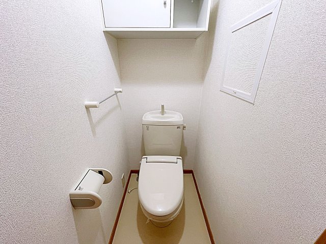 名鉄常滑線 道徳駅 徒歩4分 2階建 築19年のトイレ写真
