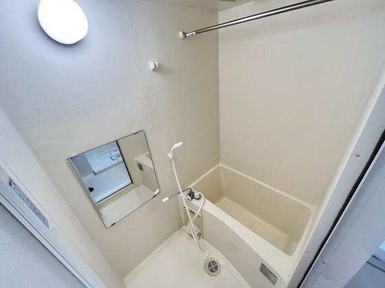 バス・シャワールーム　※別部屋の写真です