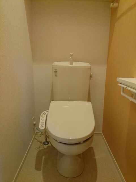 ファミールハウスXI Aのトイレ写真