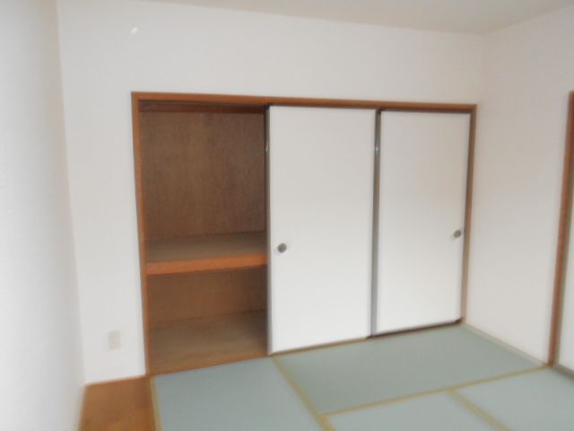 マンションリビエールIの内装写真
