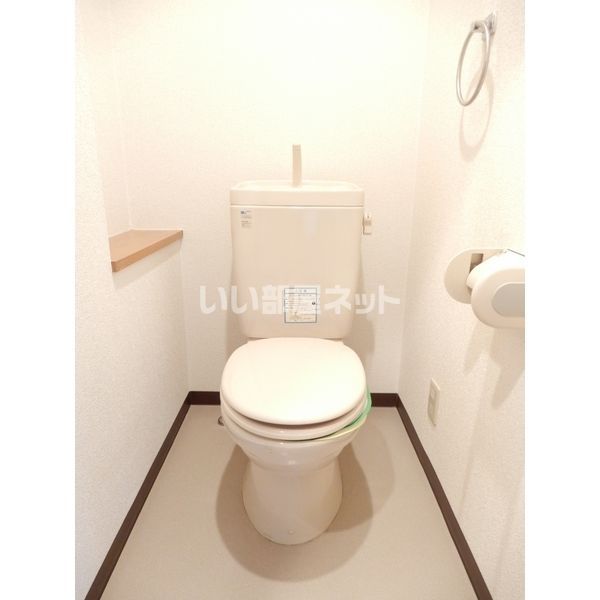 ＪＲ阪和線 堺市駅 徒歩6分 4階建 築24年のトイレ写真