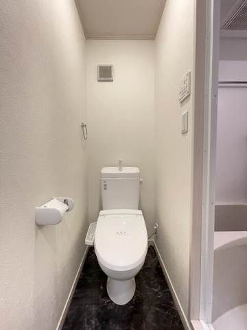 クレール小竹向原のトイレ写真