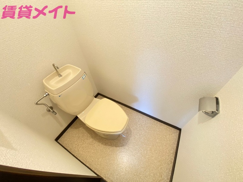 近鉄名古屋線 伊勢朝日駅 徒歩25分 2階建 築35年のトイレ写真