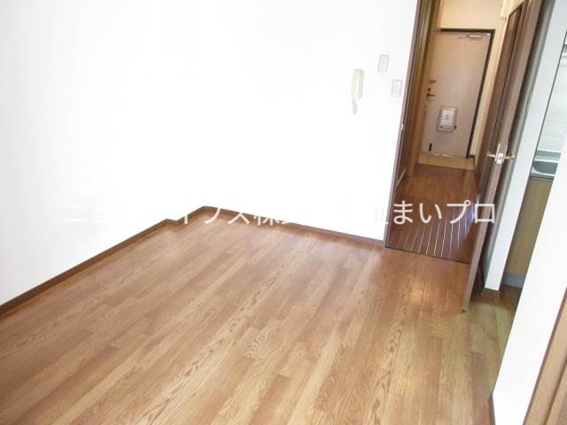 京阪本線 寝屋川市駅 徒歩19分 3階建 築28年の居間写真