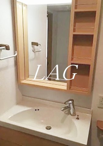洗面設備　洗面台です。